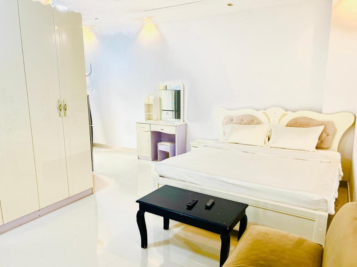 Al Tharya Furnished Apartments Awqad Bayt Fadil Extérieur photo